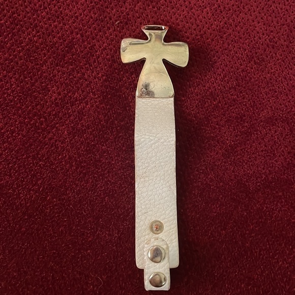 Bracelet cross - Picture 5 of 6